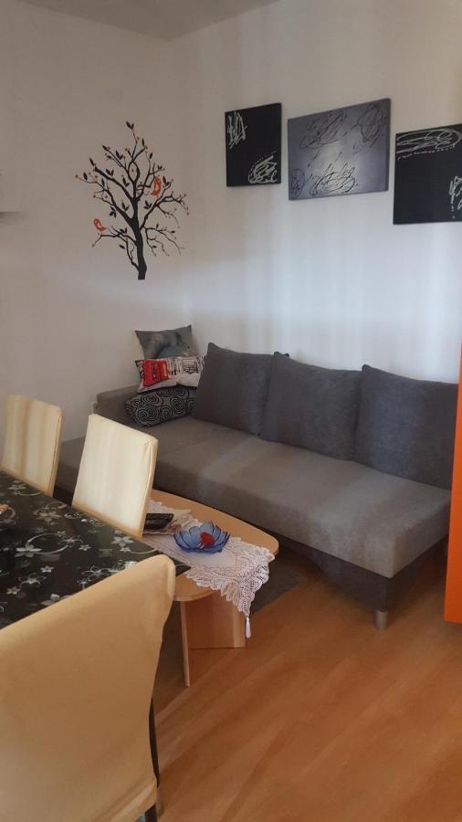 Vera Apartment Kampor Exteriör bild