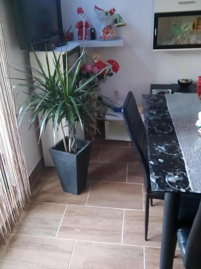 Vera Apartment Kampor Exteriör bild