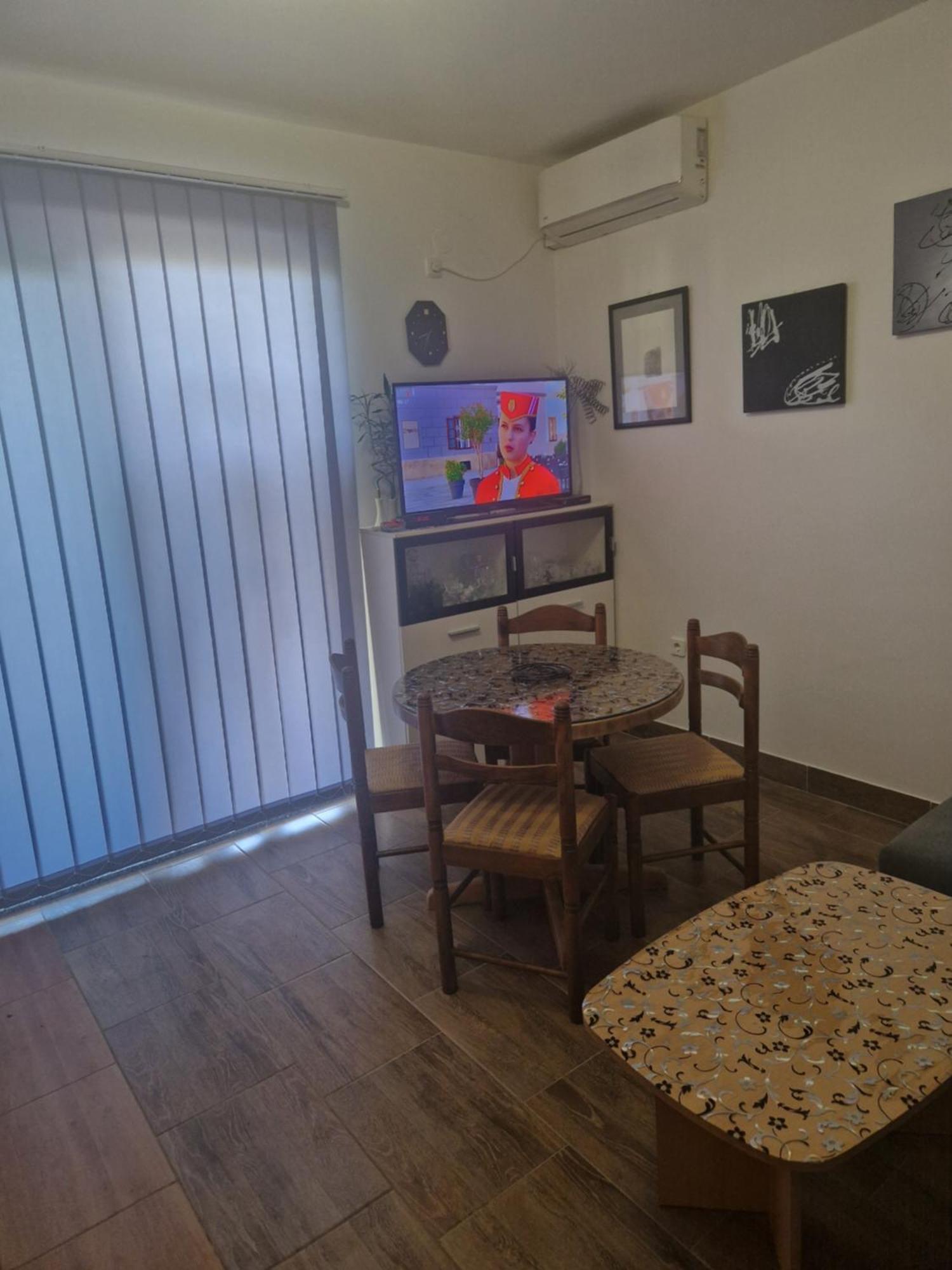 Vera Apartment Kampor Exteriör bild